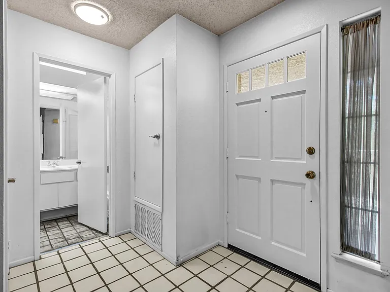 23930 Arroyo Park Dr #109 — Photo 9