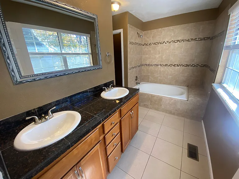 13392 E Asbury Dr — Photo 14