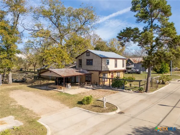 1306 Farm St, Bastrop, TX 78602