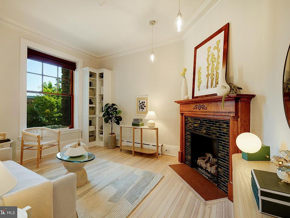 1st image of 2853 Ontario Rd NW APT 107