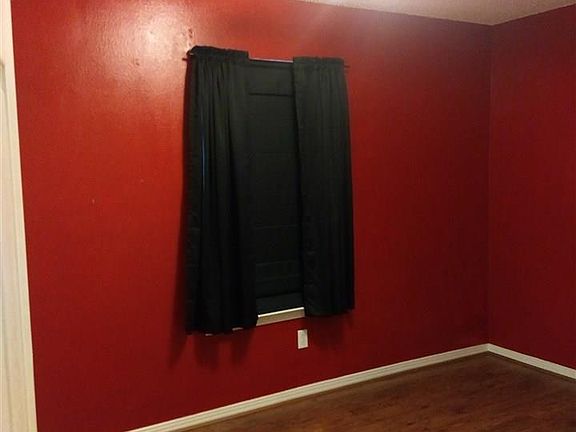 5th image of 5584 Woodcrest Dr