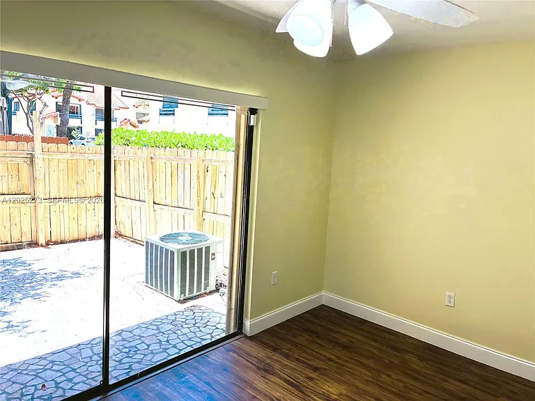 7796 SW 102nd Ln #7796 — Photo 8
