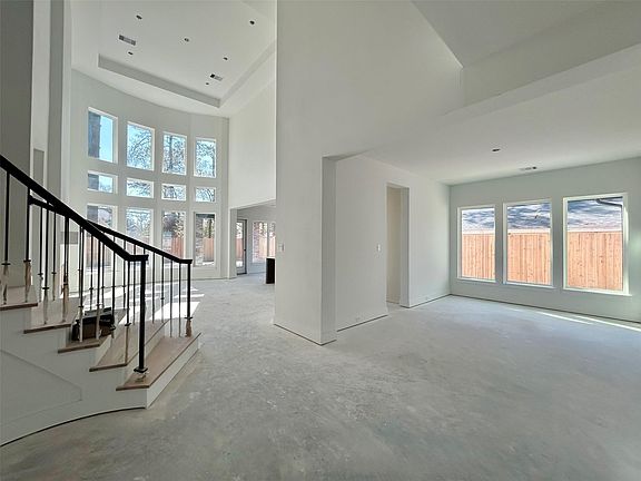 4th image of 9839 Warwana Rd