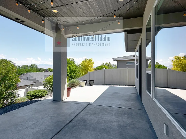 476 W Buroak Dr — Photo 48