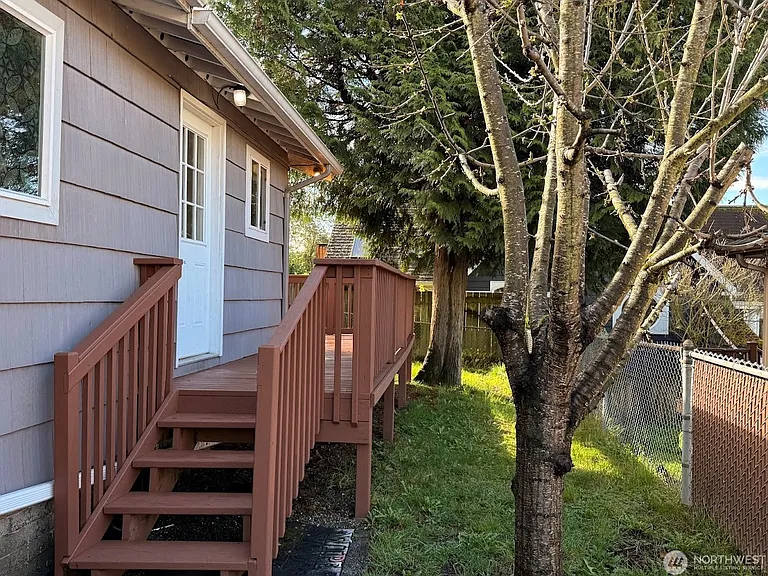 2907 S McClellan St — Photo 18