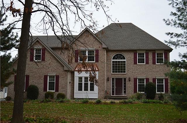1st image of 135 Bakerfield Dr