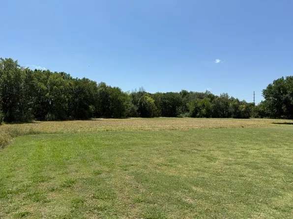 3400 Mitchell St, Greenville, TX 75402