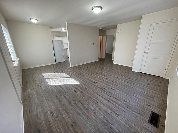 4th image of 14434 Union Ave SW