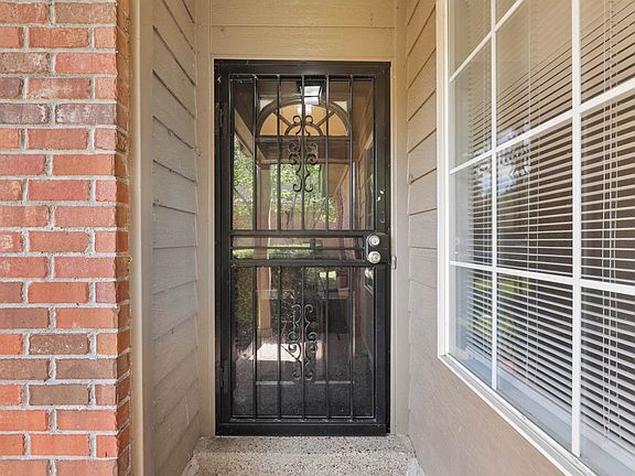 5th image of 6958 Lagrange Cir N