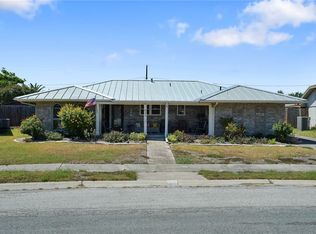 933 Egyptian Dr, Corpus Christi, TX 78412