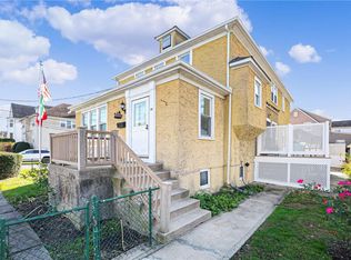 34 Oak St, Harrison, NY 10528