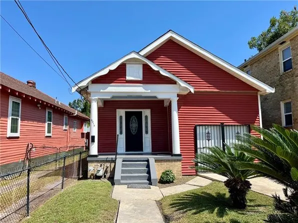 2013 Louisa St, New Orleans, LA 70117