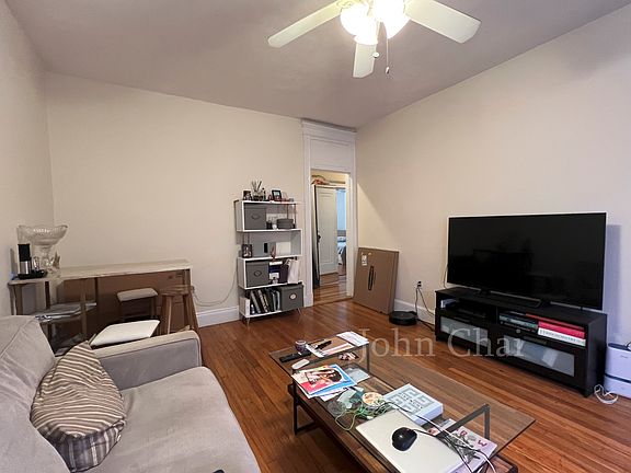 4th image of 4 Ayr Rd APT 24