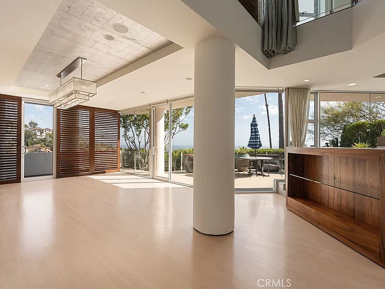 920 Skyline Dr — Photo 22