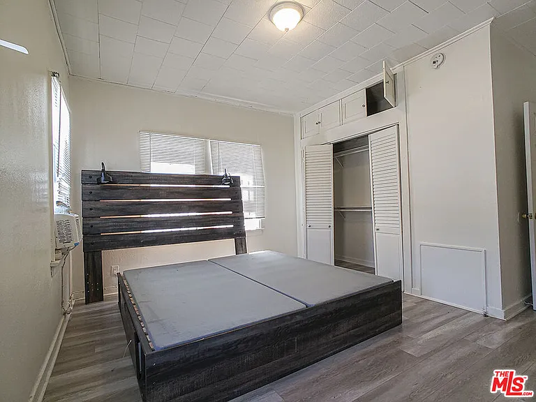 336 S Wilton Pl #338 — Photo 10