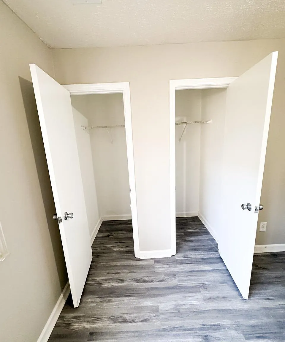 4 bed, 2.0 bath, 1700 sqft, $737 — Photo 4
