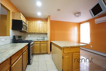 Rented by Rennit Inc.