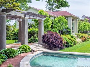 10 Bluewater Hl S, Westport, CT 06880