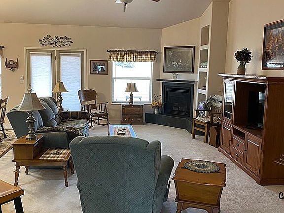 Living Rm