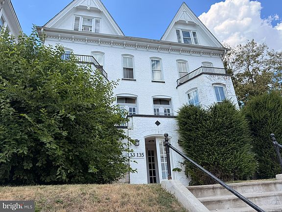 3rd image of 133 Summit Ave