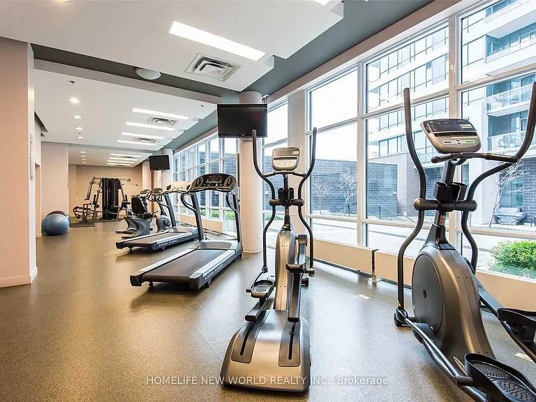 1 Hurontario St #505 — Photo 12