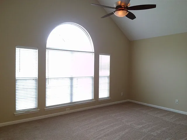 1304 Napa Point E — Photo 3