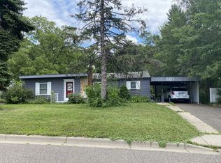 681 Goodwin Ave N, Oakdale, MN 55128