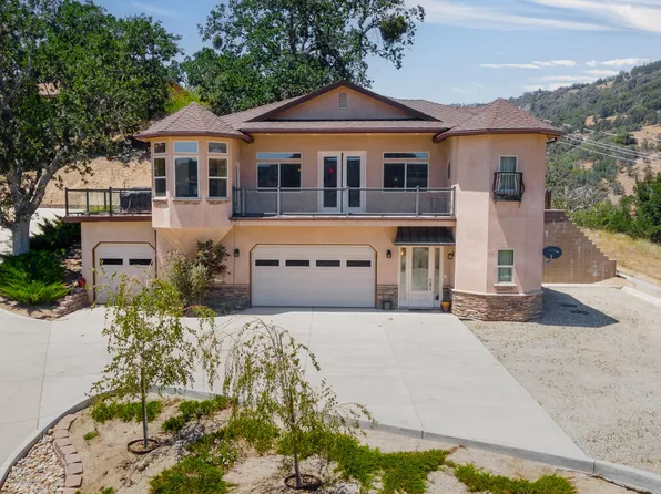 29801 Greenwater Dr, Tehachapi, CA 93561