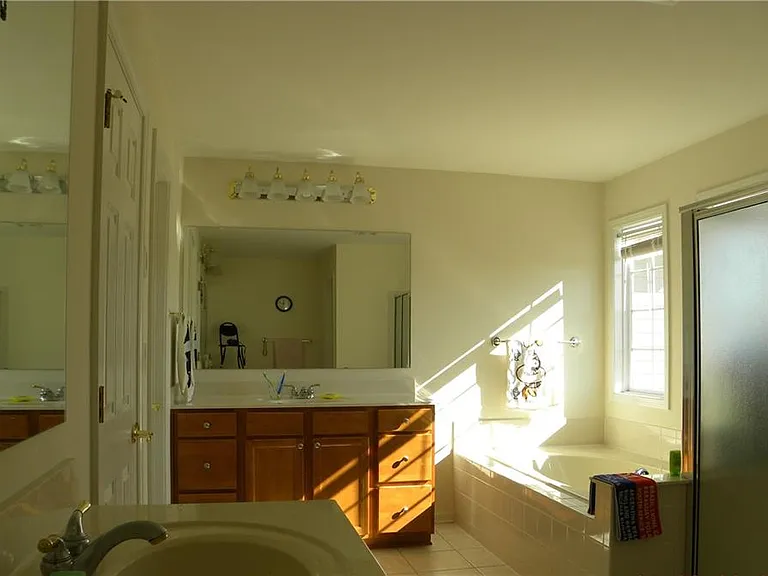 5876 Rue Villa Ln — Photo 8