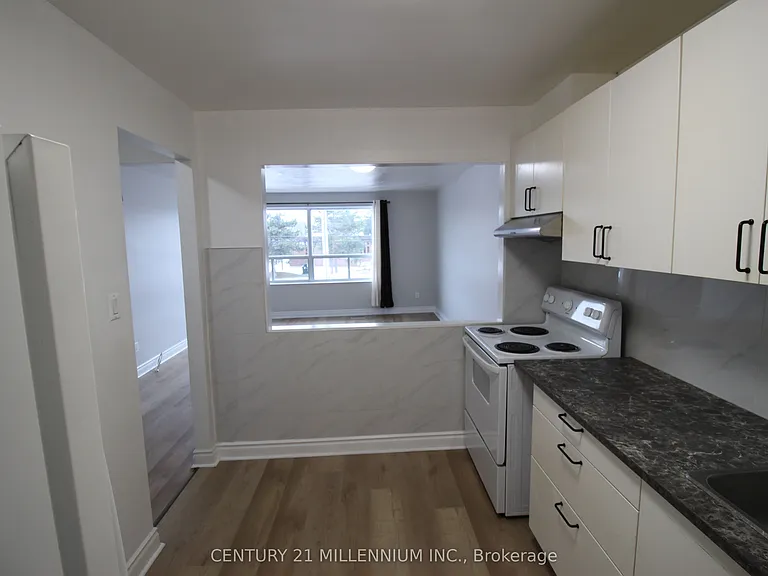 2991 Islington Ave #UPPER — Photo 16