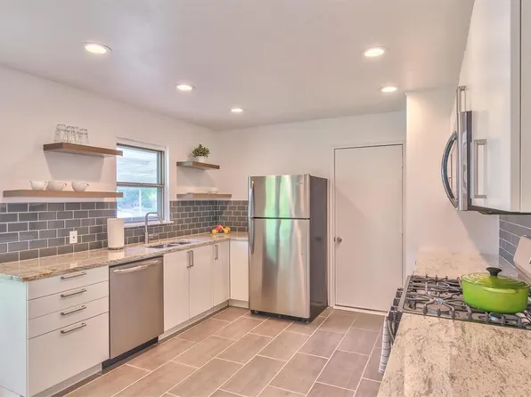 8107 Lazy Ln, Austin, TX 78757