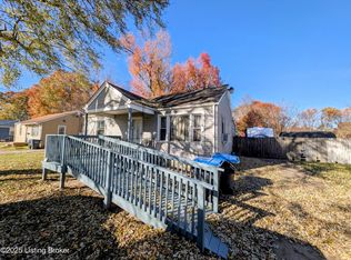 2413 Donna Rd, Louisville, KY 40216