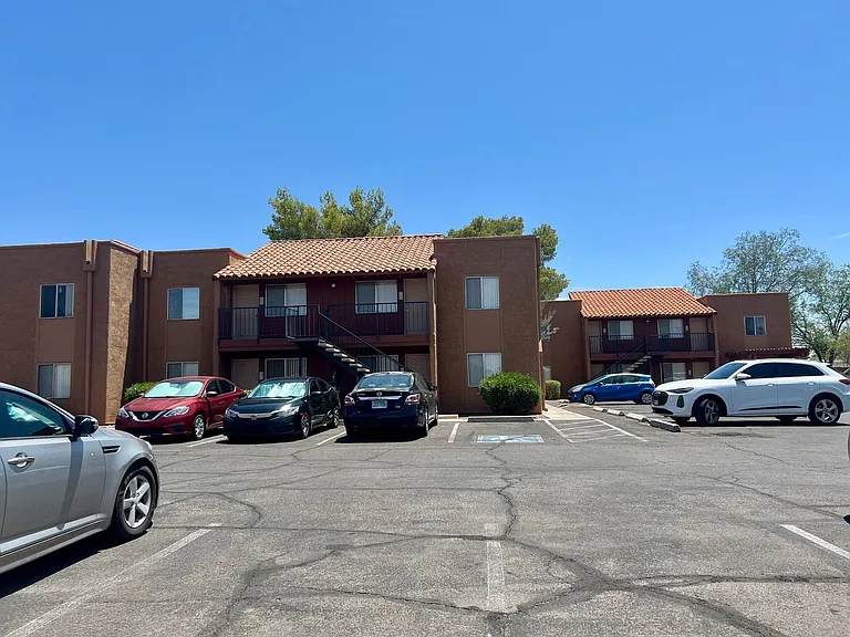 Acacia Gardens — Photo 42