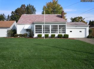 553 W Wilson St, Struthers, OH 44471