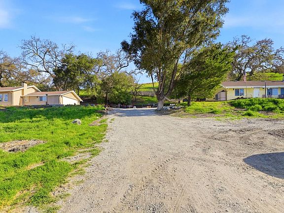 3rd image of 22000 Fortini Rd