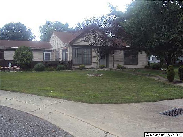 2nd image of 636 Devonshire Lane #B