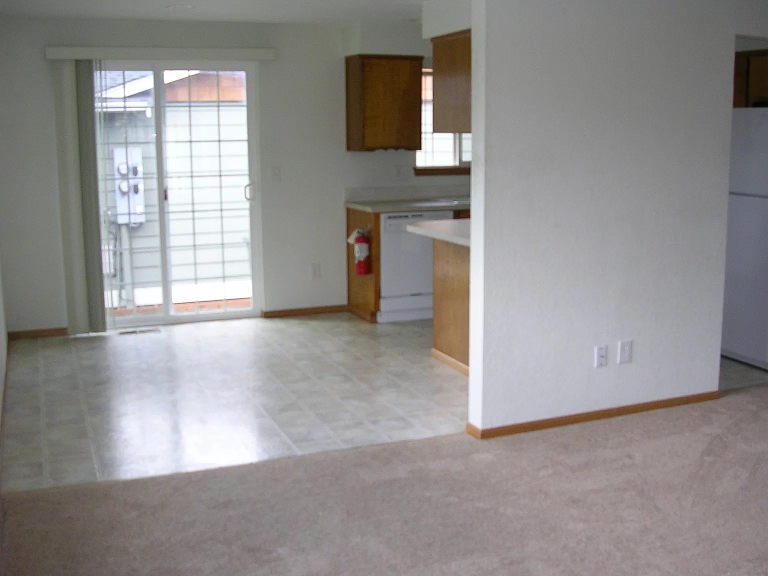 2 bed, 950 sqft, $1,995 — Photo 3