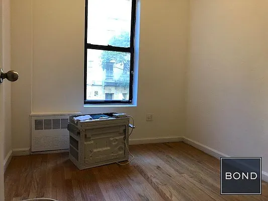 Rented by Bond New York | media 8