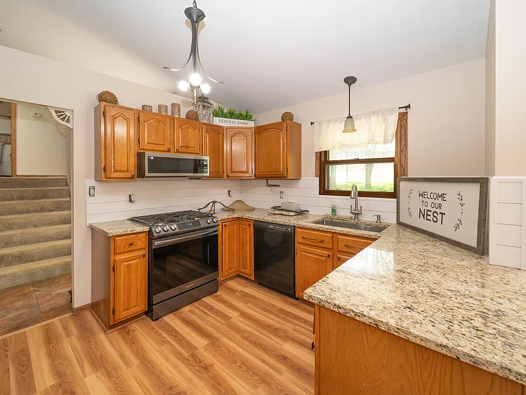 3516 Kings Lair Dr — Photo 7