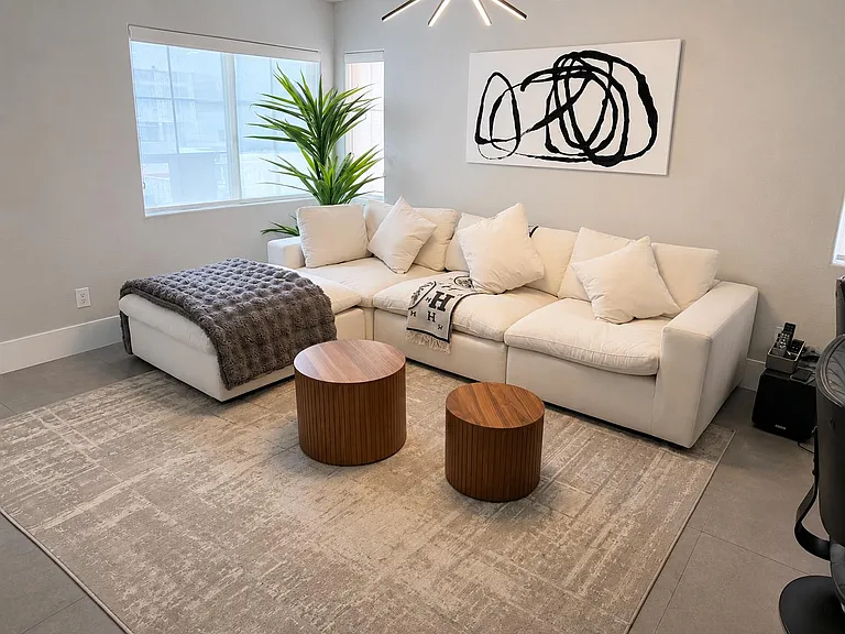 10432 Zen Ct — Photo 1