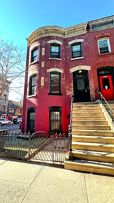 Rented by Douglas Elliman | media 27