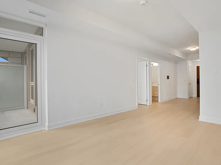 3240 William Coltson Ave — Photo 156