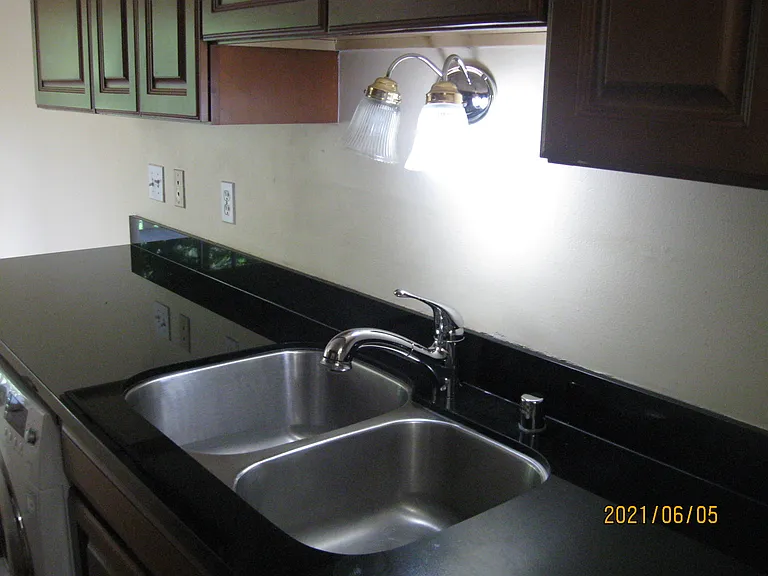 417 Bellevue Way SE #201 — Photo 7
