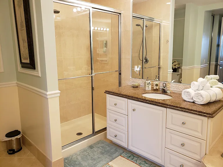 37 Harbour Isle Dr #203 — Photo 17