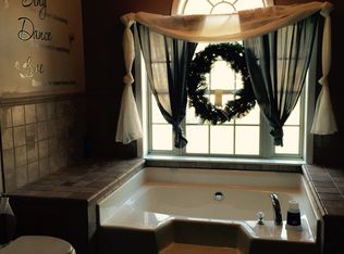 1208 N Lincoln St, Duncannon, PA 17020