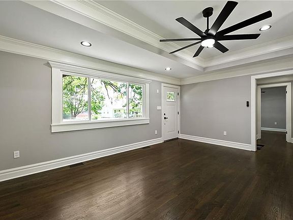 4th image of 4312 S James Ave