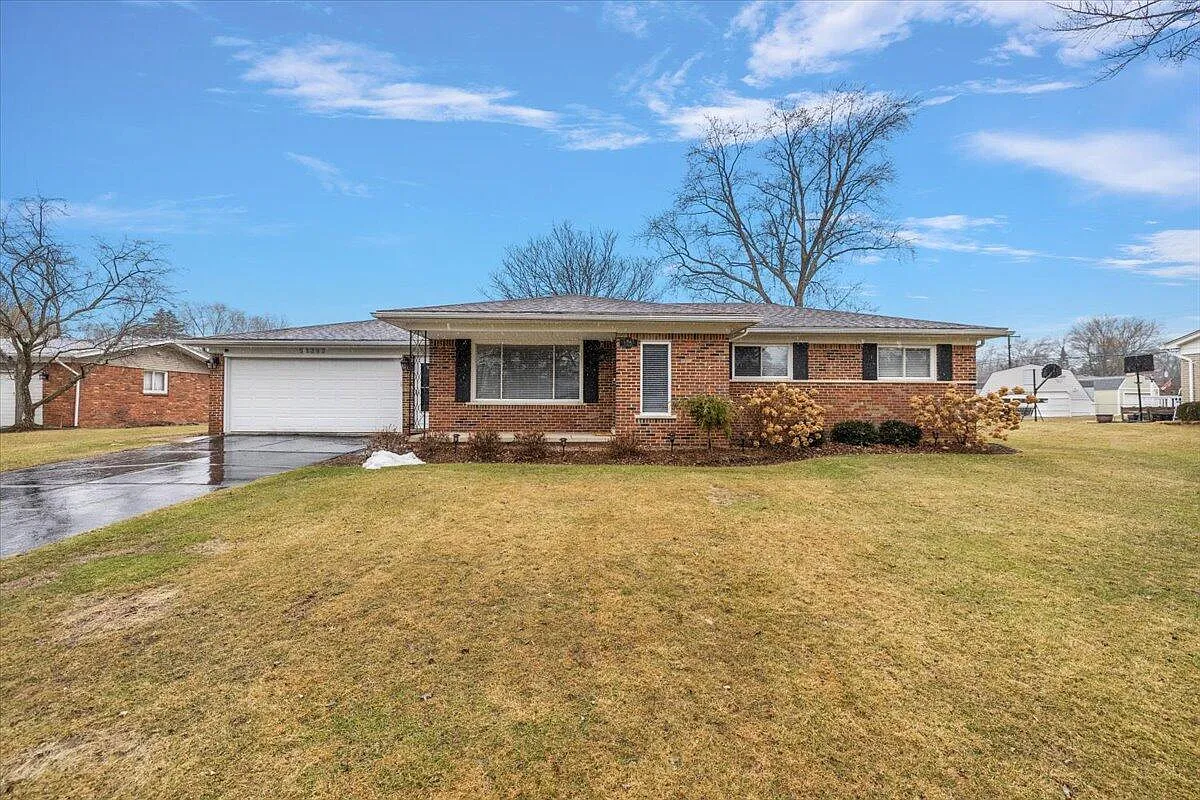 53383 Starlite Dr photo 1