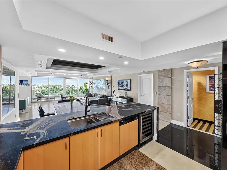 1455 Ocean Dr #704 — Photo 10