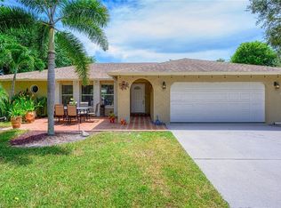 640 York Ter, Naples, FL 34109