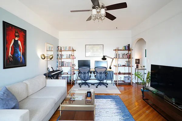 Sold by Winzone Realty Inc | media 23